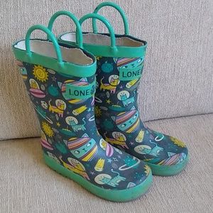 Rain boots